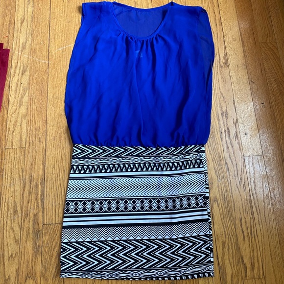 Deb Dresses & Skirts - Super cute dress